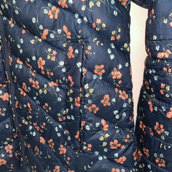 Zara Hooded Puffer coat - Picture 2 of 6